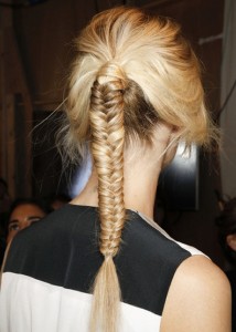ponytail fishtail braid