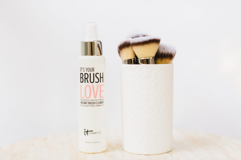 It Cosmetics Makeup Brush Cleaner Politics of Pretty