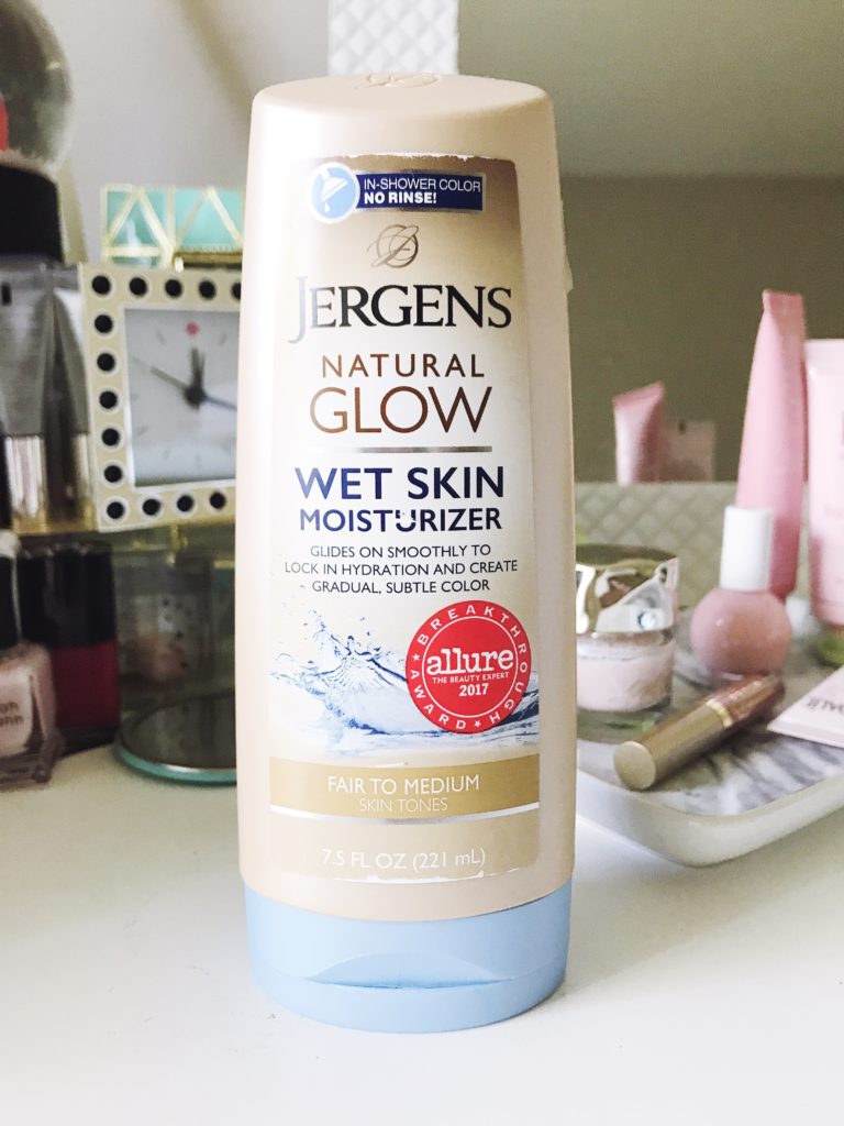 Jergens Wet Skin Moisturizer Reviewed by top MD beauty blogger, The Beauty Minimalist