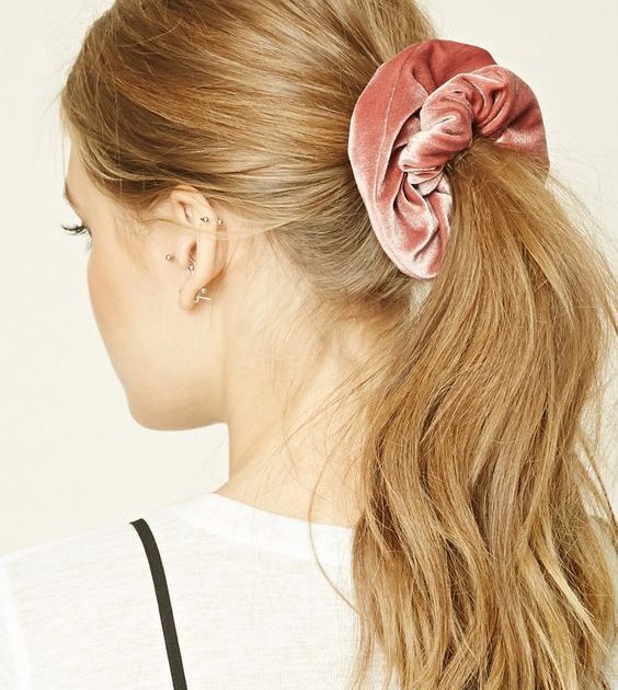 reasons why I think the scrunchie is making a comeback