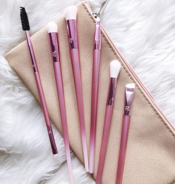 September Beauty Favorites from top beauty blogger The Beauty Minimalist