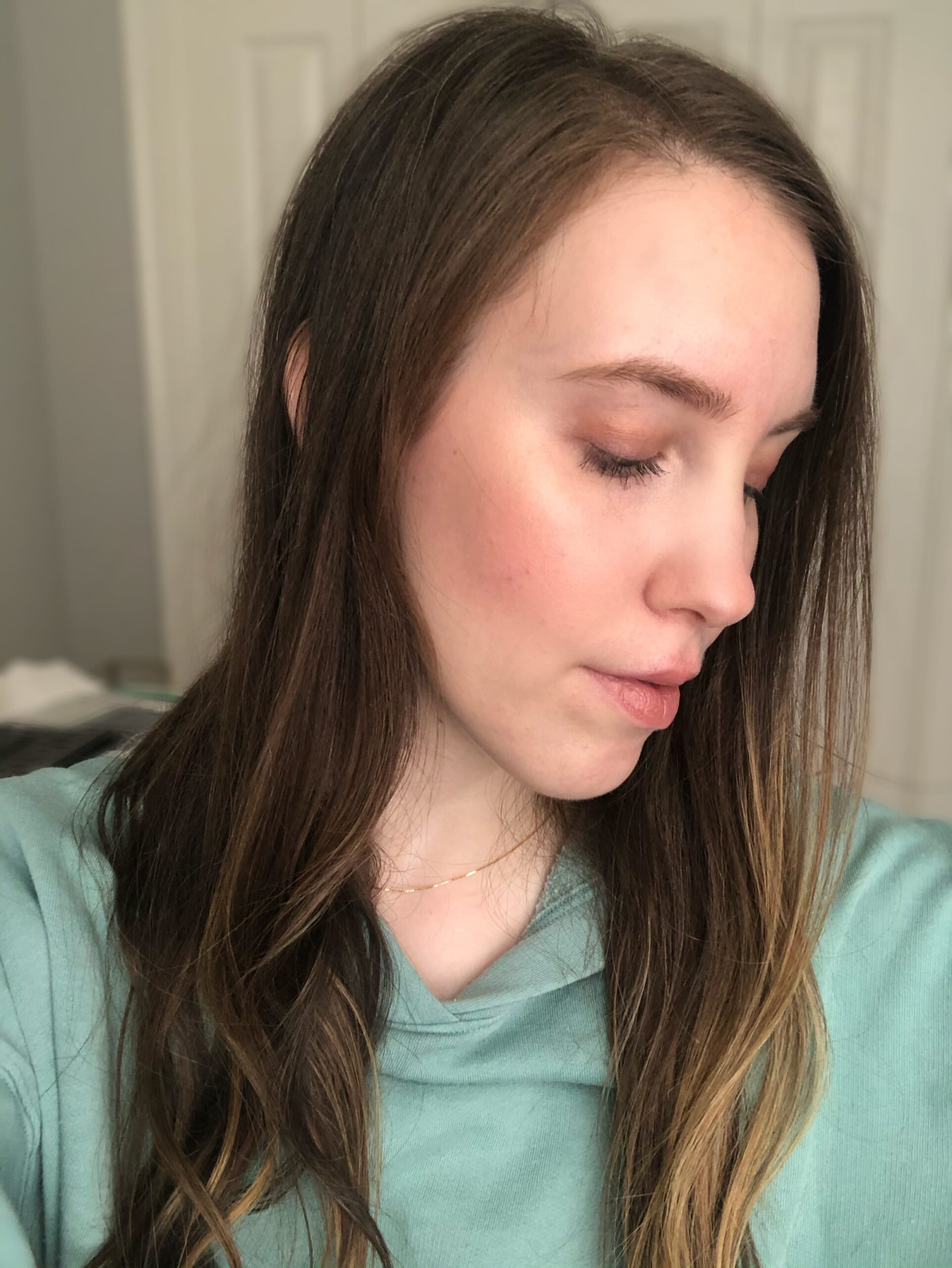 A glowy makeup look featuring Nudestix Nude Glimmer The