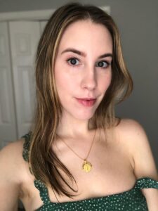 The Beauty Minimalist blogger Kara Ferguson